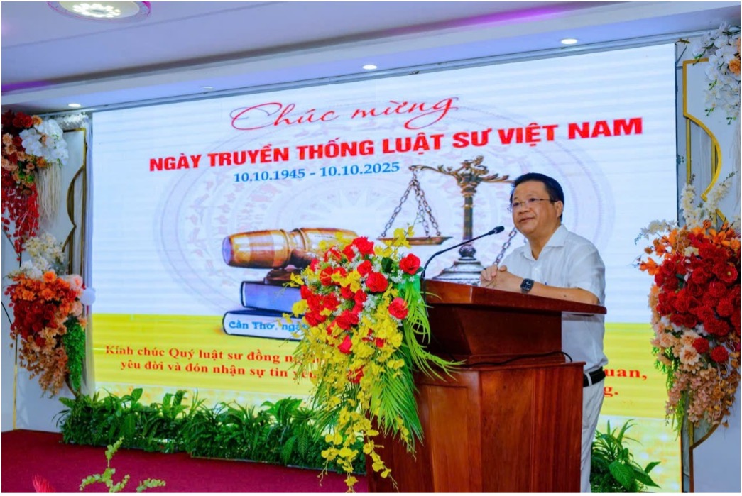 Đoàn Luật sư TP Cần Thơ: Kỷ niệm 80 năm Ngày truyền thống Luật sư (10/10), 34 năm ngày Quốc tế Người cao tuổi (1/10)  và 95 năm Ngày thành lập Hội Liên hiệp Phụ nữ Việt Nam (20/10)